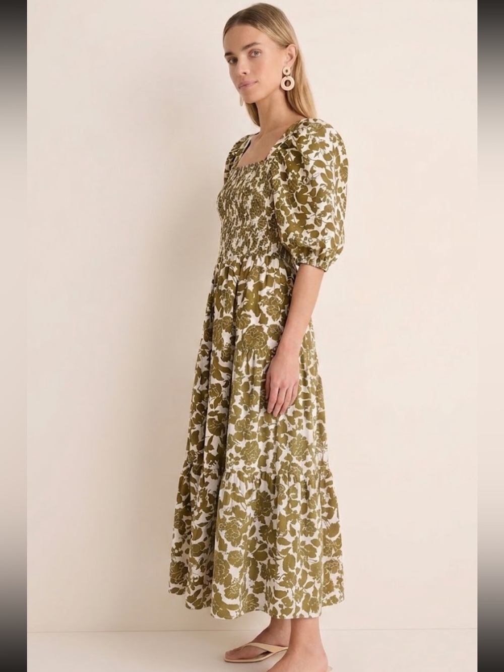 Moon River size S Olive Floral puff sleeve Maxi Dress with Smocked Bodice